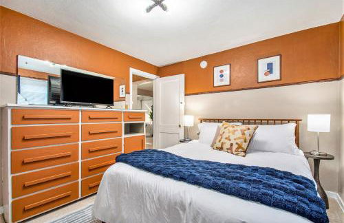 Tahanan - Cozy 4BD Near Downtown & UND - Gameroom - Foto 9