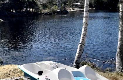 Gorgeous Cottage with Hot-tub and Games in Beaver Cove, Maine - Foto 21