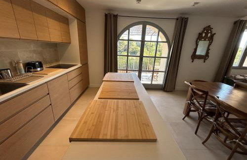 Bastidon provençal entièrement rénové et climatisé - Foto 11