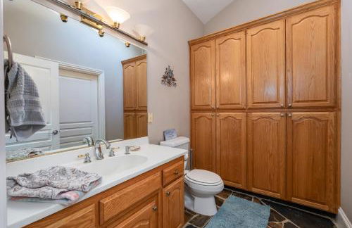 Yosemite Gateway Sleeps 18 - Coarsegold Villa near Bass Lake - Foto 36