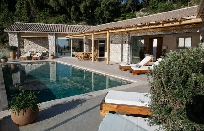 Villa Elysium Parga Luxury Detached Property in Private Grounds - Photo 1