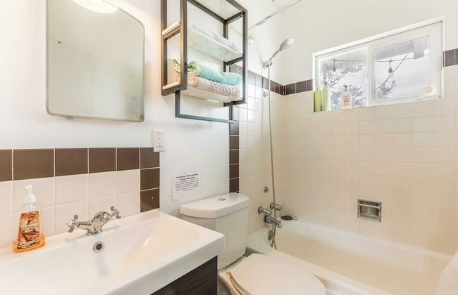 Totally Beachin' Getaway by Avantstay Waterfront - Foto 26