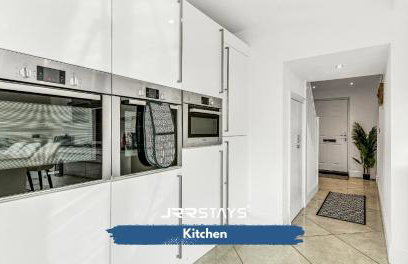 JRR STAYS 3Bed Sleeps 8- Coventry/Antsy M6-J2 CV7 - Photo 43