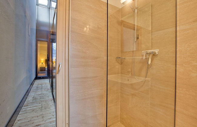 Modern Apartment With Balcony and Access to Sauna - Foto 36