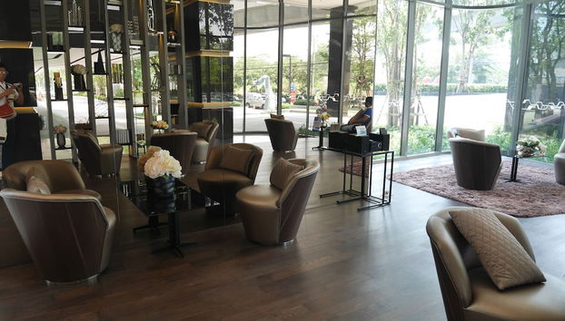 Coin salon dans le hall