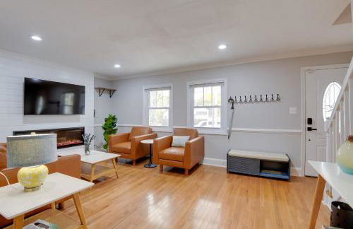 Great for Gatherings! Charming Woodbridge Duplex - Photo 6