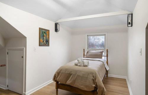 Prime Derby Location - Firepit - Yard - Family Friendly - Foto 27