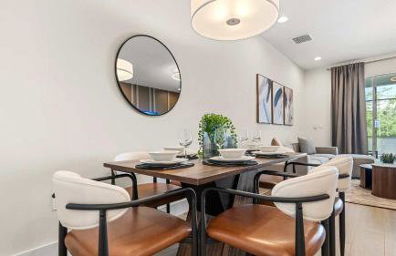 Upstay Pristine 3BR Home with Private Pool & BBQ - Foto 4