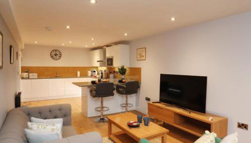 Premier, Transit & Lady Hilda Engine Shed - Foto 4