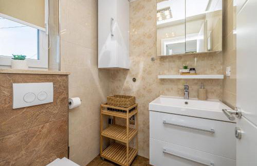 Holiday house Lucija - Photo 19