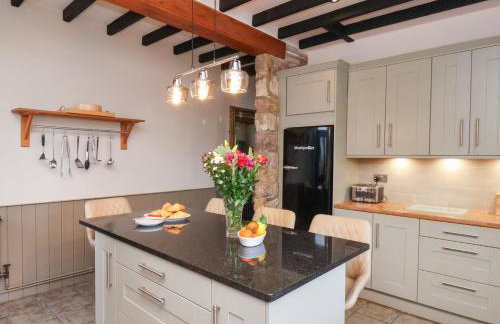 The Farmhouse - Photo 13