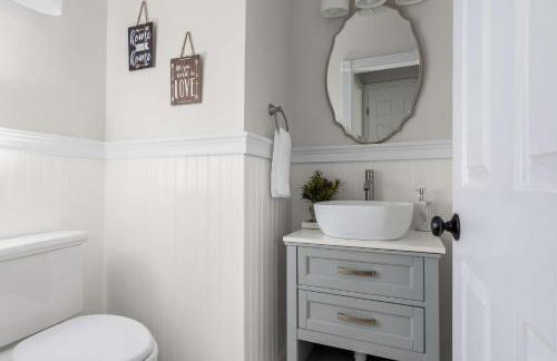 Colonial Manor - Photo 37