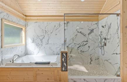 True Love Treehouse - Magic Above the Pines - Foto 3