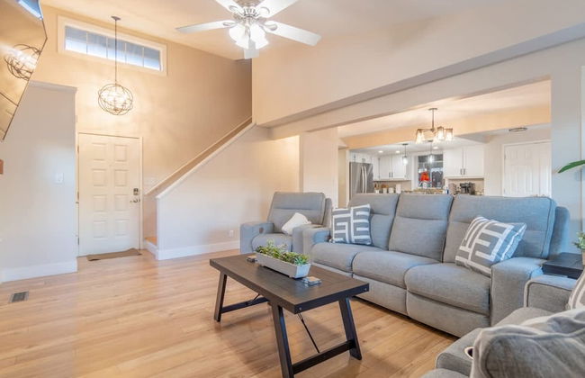 Modern 3-bedroom Escape in Northwest Reno - Photo 3