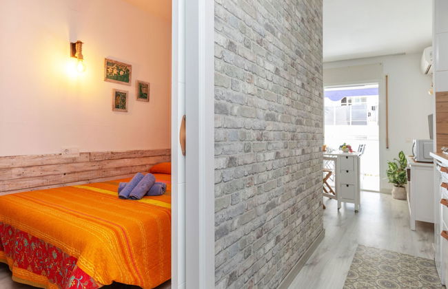 Apartment in Salou with swimming pool and terrace - Photo 11