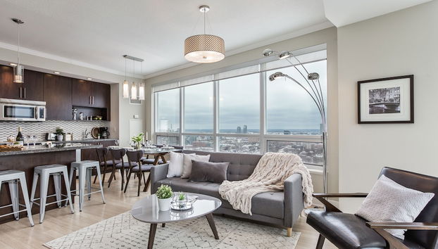 Coin salon dans le hall