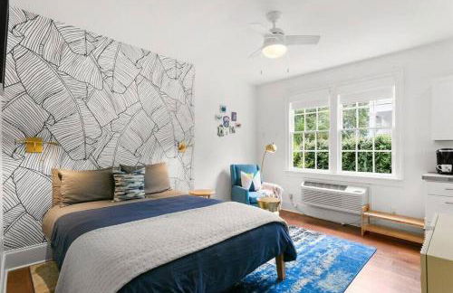 Garden District Studio Apartment - Gated Parking - Foto 7