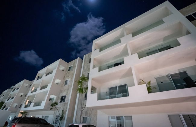 Luxury Apartment With Poll - Photo 73