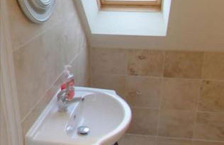 Intimate flat with free parking - Foto 10