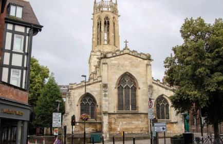 Flaxman Avenue - Lovely 4 bed home, 5 mins drive to York City Centre, Free superfast Wi-fi, Free on-street parking - Foto 36