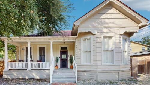 Downtown duplex with patio, enclosed backyard, washer/dryer, streaming, AC, WiFi - Foto 2