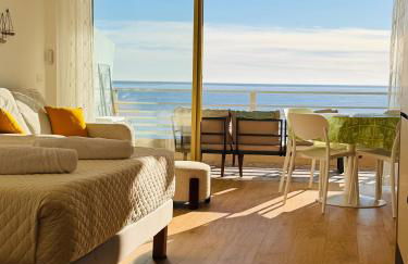 Casa Sud Menton Studio Front de Mer Vue Mer Panoramique Terrasse Parking - Foto 25