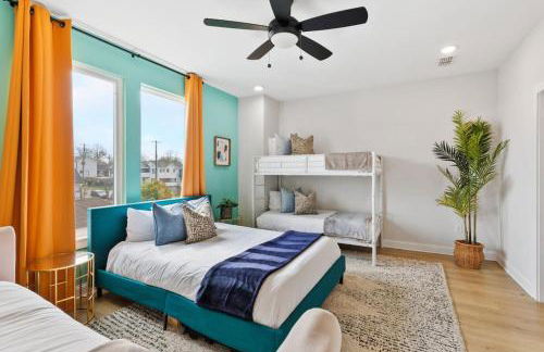 Upscale Townhome 3 miles to Downtown with 2 Car Garage - Foto 9