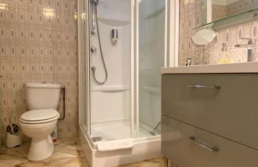 Appart Aux deux Colombes avec Balcon et Garage - Foto 13