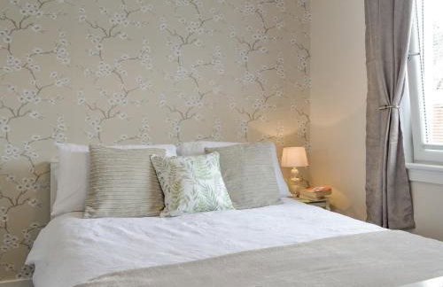 Honeysuckle Cottage - Photo 6