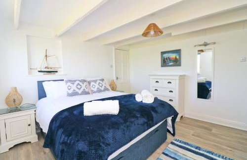 Coastal retreat surrounded by open countryside - Foto 22