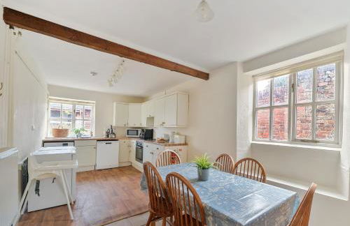 Old Ford House - Photo 10