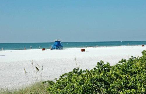 Getaway with Heated Pool and fence by Siesta Key Beach - Foto 28