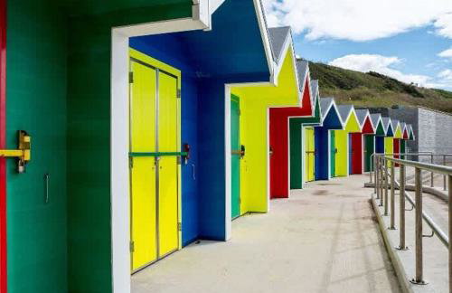 Barry Island Beachfront Apartment - Stunning Bay Views and Private Parking - Foto 18