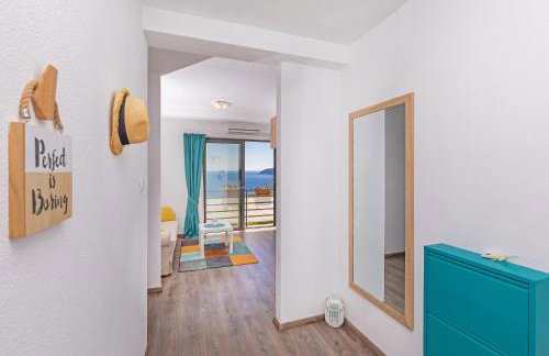 Apartmani D & J with Heated Pool & Stunning Sea View - Photo 55