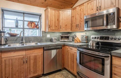 Updated 2 Bedroom and Loft 2 Full Bathroom Woodlands #51Just Steps to Shuttle Close to Golf Course - Foto 20