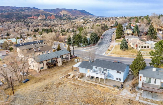 2BR Pikes Peak Views Garden of Gods Dog-friendly! - Photo 42