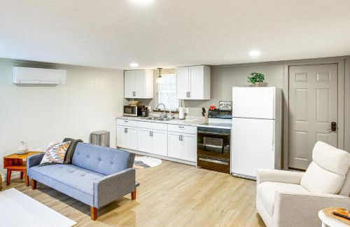 Updated Wellston Cabin, Walk to Lake Beach and Dock! - Foto 9