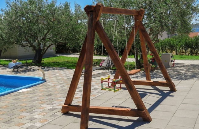 Alluring Holiday Home in Pakoštane With Swimming Pool - Foto 7