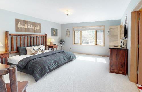 The 19th Hole Lakeside - Photo 22