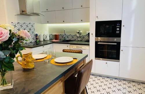 Douillet et coquet appartement climatisé - Parking privé sur réservation - Centre Montpellier - Foto 3