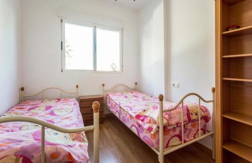 Amazing Home In Playa De Almazora - Foto 16