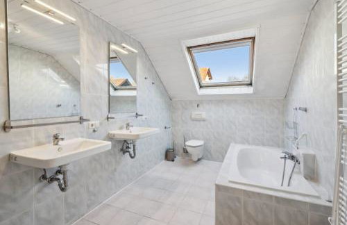 Apartment B - 5 Personen - Foto 4