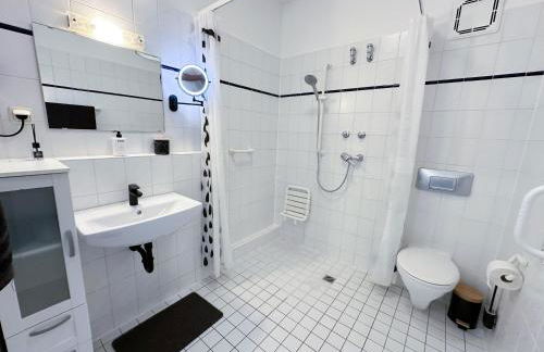 Stadtwald Langzeit-Apartment - Küche - Waschmaschine - S-Bahn direkt - Foto 17