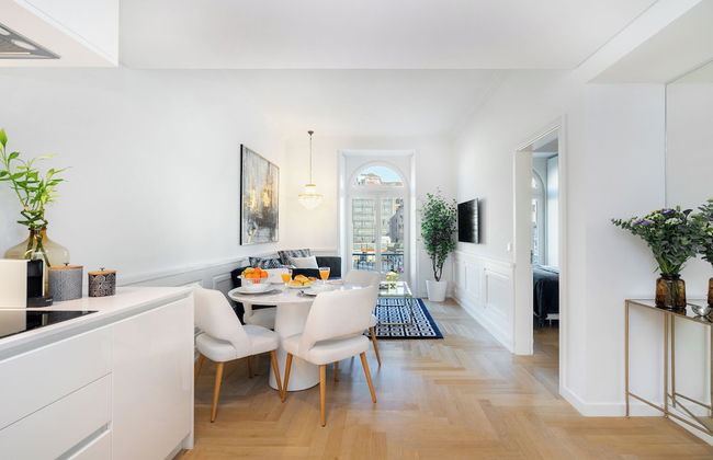 WHome | The Boulevard Prime Location & Timeless Luxury - Photo 17