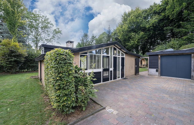 Dog-friendly Stay w/ Spa - Photo 38