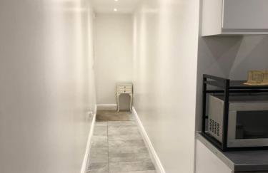 Hendon Basement Studio - Photo 4