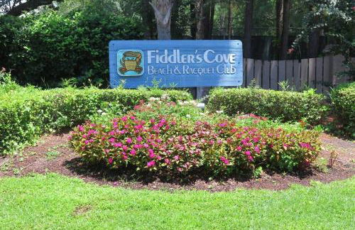 Cute 2 bedroom, 2 bath Condo at Folly Field Beach - Foto 32