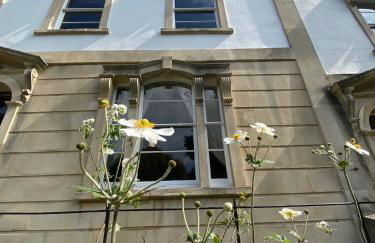 Clifton Georgian Townhouse, Downstairs Ensuite Room & Light Plant Based Breakfast - Foto 6