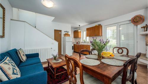 3 Bedroom Beautiful Home In Pavicini - Foto 2