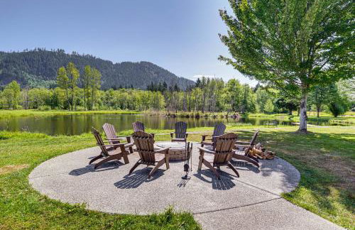 Private Pond and Indoor Pool Grand Arlington Villa! - Foto 2